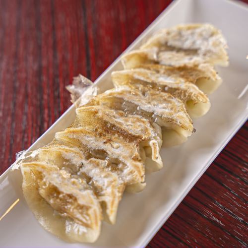 博多名物料理が楽しめる
