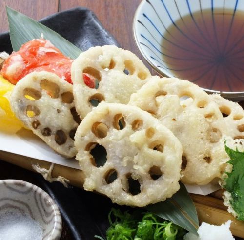 Fried lotus root and minced pork scissors