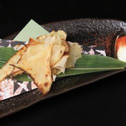 Fried tofu with dashi soup / Squid tempura / Grilled stingray fin / Authentic Kagoshima fish cake