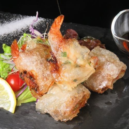 Crispy shrimp spring rolls/Yam tempura/Cheese tempura ~ Served with honey and black pepper ~