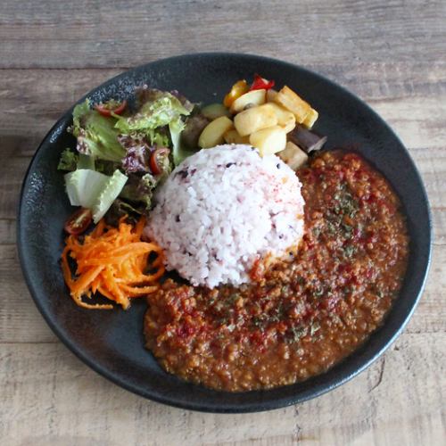 【ランチ】 こだわりのグルテンフリー! スパイシーカレー