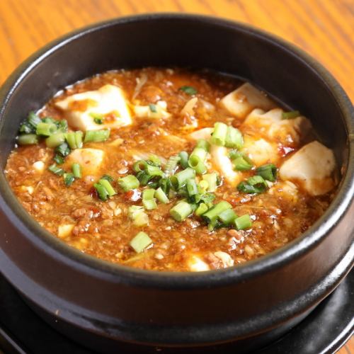 "Mapo Tofu" with an addictive aroma of spices and the delicious flavors of the ingredients