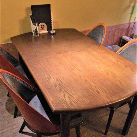 ○ table seats for banquets and meals.We can cope with a large number by connecting!