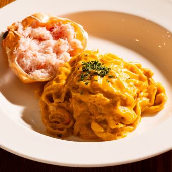 道産ズワイ蟹のトマトクリームパスタ