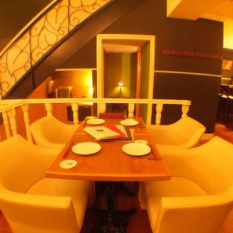 All seats on the 2nd floor are sofa seats.It has a calm atmosphere, so it is recommended for those who want to enjoy a relaxing meal.