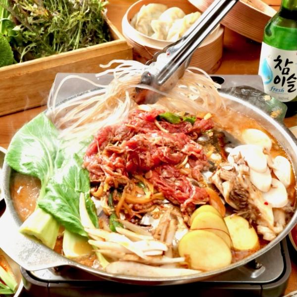 30份永燦原創烤肉和與大理石和牛混合的韓國街頭小吃的無限暢飲方案 4,200日元