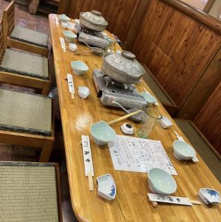 最大8名までご利用が可能なこあがりをご用意しております。ゆったりとくつろげるお席となっておりますので、宴会などに最適のお席となっております。