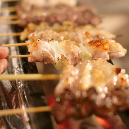 【名物博多串焼き】厳選鶏を使用!味付けと焼き加減に拘りアリ!