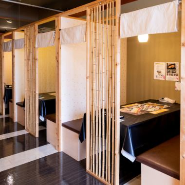 【6名テーブル席×4席】