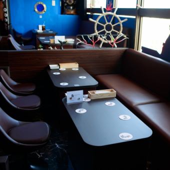 请注意特定的室内装饰。