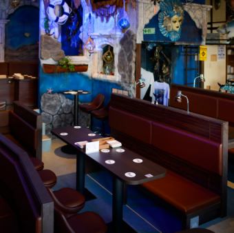 大型团体的绝佳餐桌。