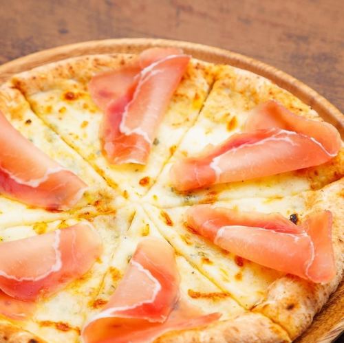 生ハムピザ