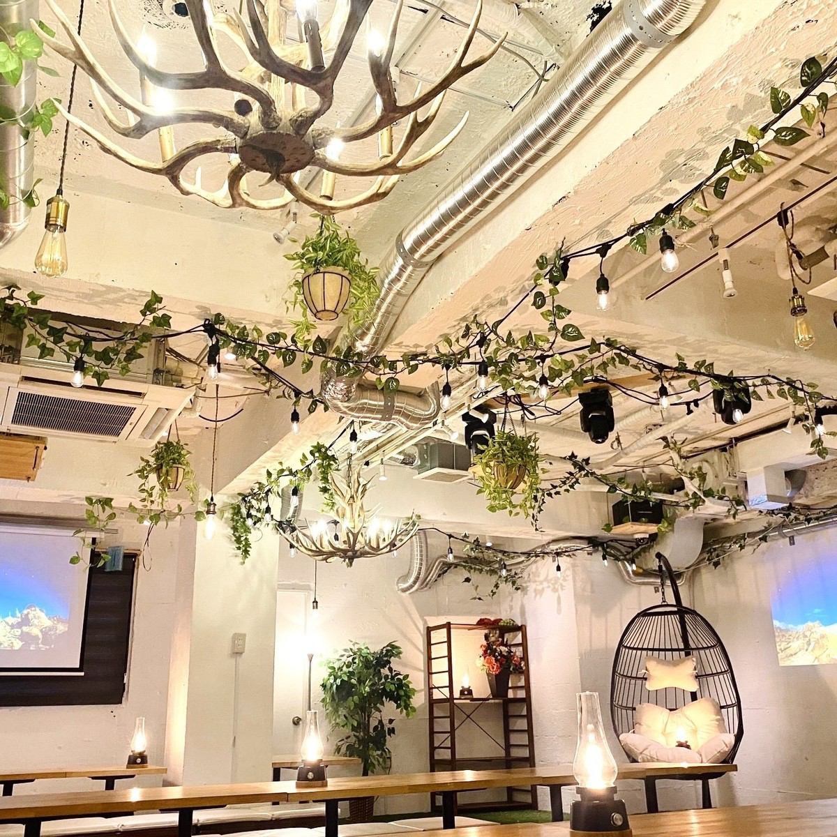 If you're looking for a private party for a large number of people near Shibuya Station, try the "Shibuya Garden Patio"! The stylish and spacious space has excellent ventilation! The floor with a stage will liven up your private party!