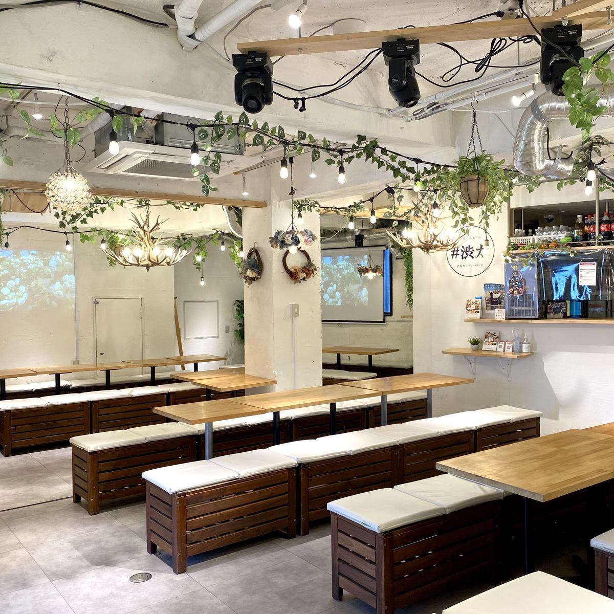 Private reservations can be made for approximately 15 to 80 people (*^^*) The largest floor in Shibuya has garden-style dining that takes advantage of the greenery! Perfect for any kind of private party ☆