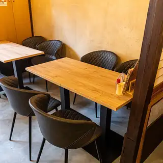 4名様テーブル