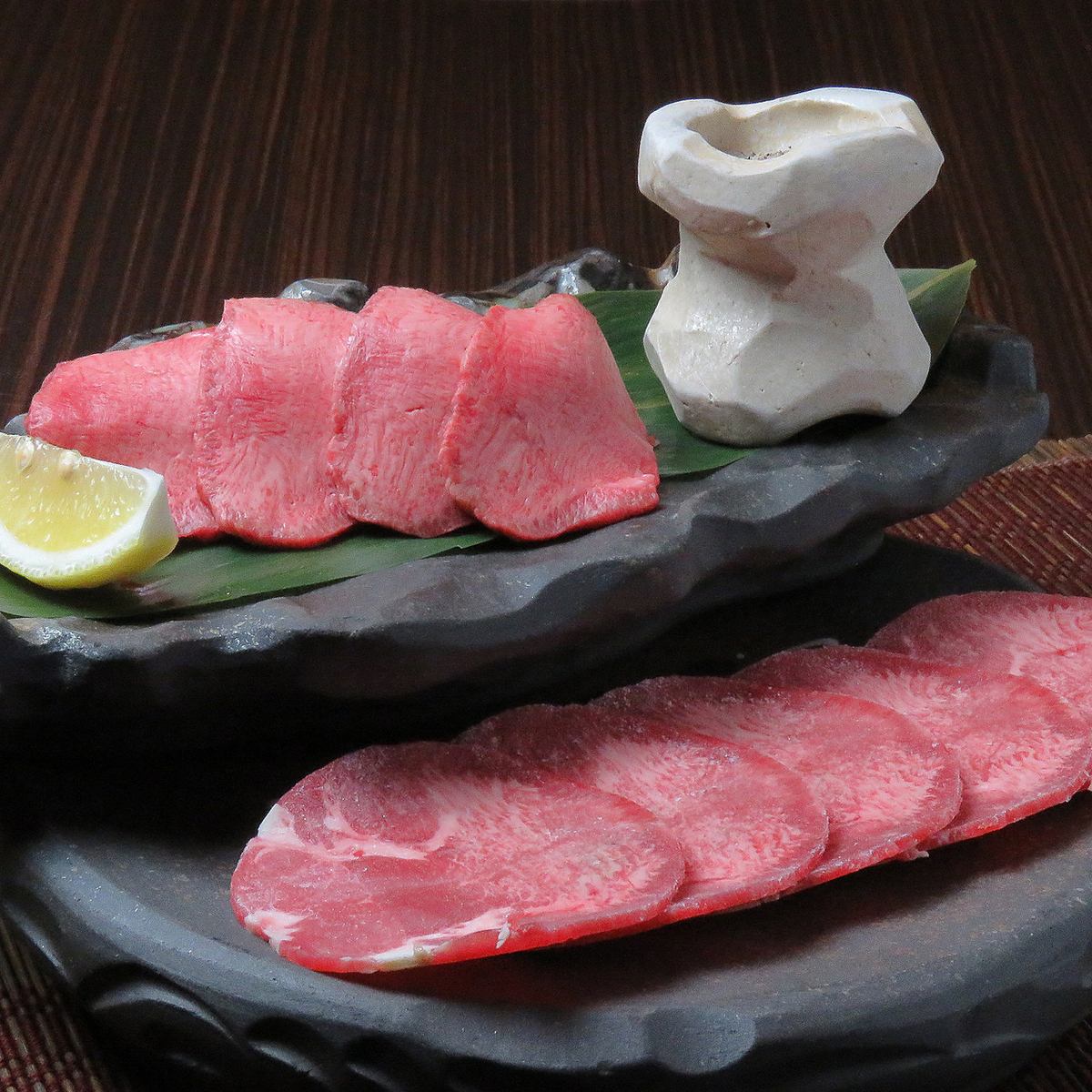 落ち着きある空間と国産牛をお楽しみください