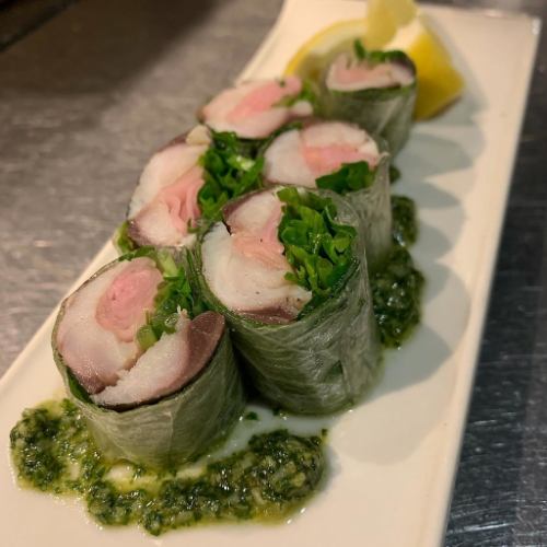 〆鯖とガリの生春巻き