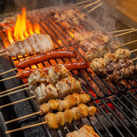 炭火で一本一本丁寧にしあげた焼き鳥を是非ご堪能下さい。