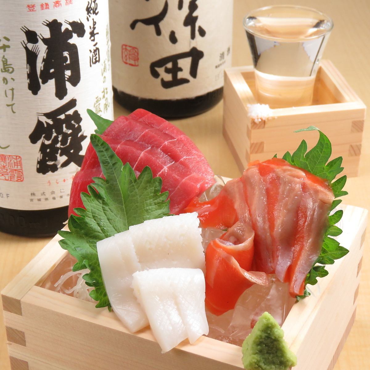 Enjoy fresh sashimi!