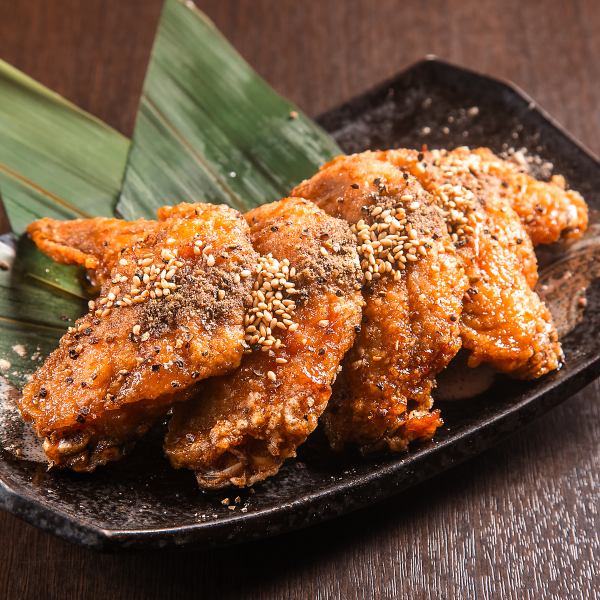 Yajiro's proud chicken wings, "Yajiteba"! Made with luxuriously selected domestic chicken.Available from 198 yen (tax included)!