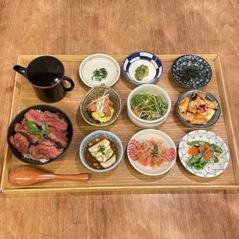 「肉まぶし御膳」2500円(税込)★ランチでもディナーでもどうぞ★