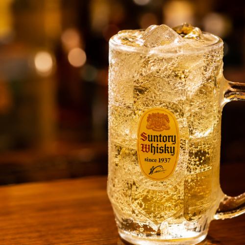 昼飲み大歓迎。ランチタイムのみハイボール1杯100円！！何杯飲んでもOK！