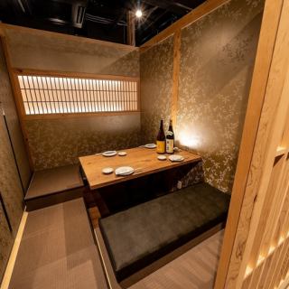 Lose track of time in a warm Japanese space.An exquisite private room where Japanese beauty and tranquility come together in harmony.In this luxurious space, you can forget about your daily routine and enjoy a relaxing time.