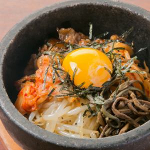 돌솥 비빔밥