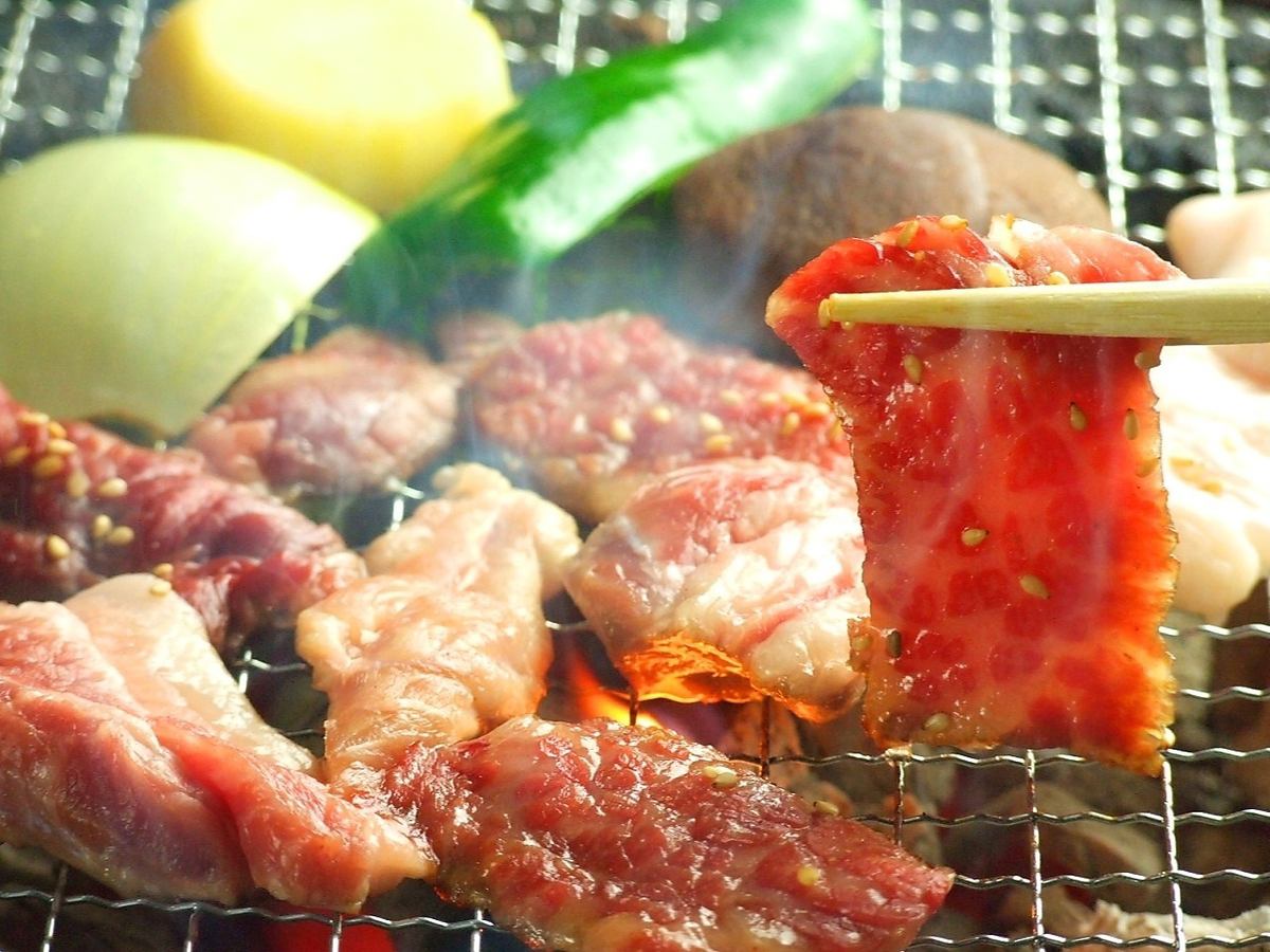 家族で囲んで食べる焼肉は最高です！