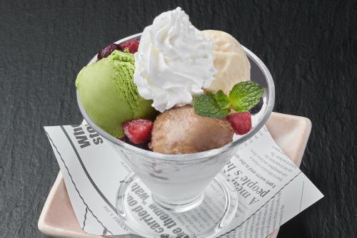 Triple Ice Sundae
