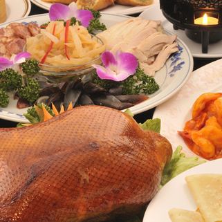 A 3-minute walk from Kanda / Otemachi! Marble round table private room for 6 people ~ Large number of people, as soon as possible for charter ★