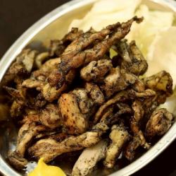 串に刺さってない黒炭焼き鶏　盛り合わせ