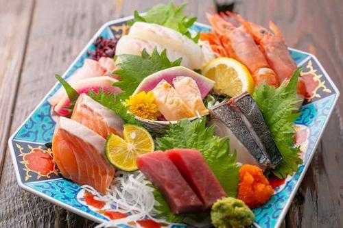 名物活魚刺し盛り