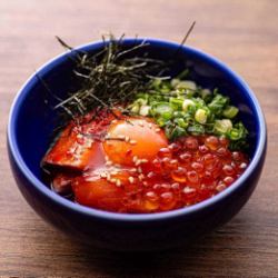 宝石★サーモンいくらユッケ