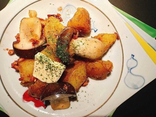 蒜蓉黄油烤大黑姬菇和土豆