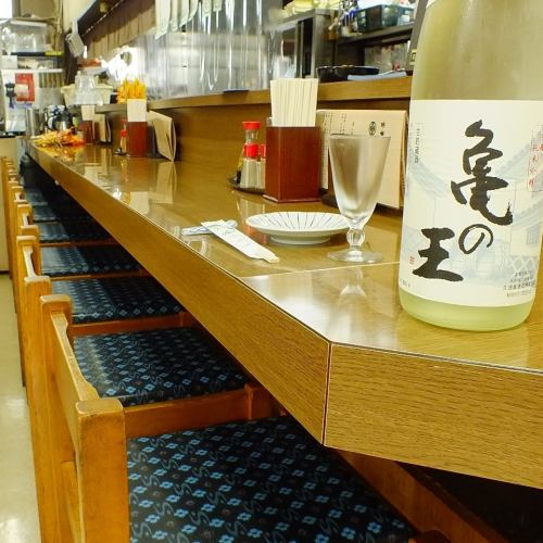 카운터 석에서 일본 술은 어떻습니까.