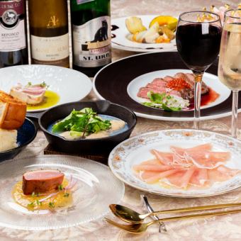 【2025 ★ 聖誕特別套餐】包含兩杯飲品及餐後咖啡廳 ◆ 8 道菜 ◆ 8,800 日圓(含稅)