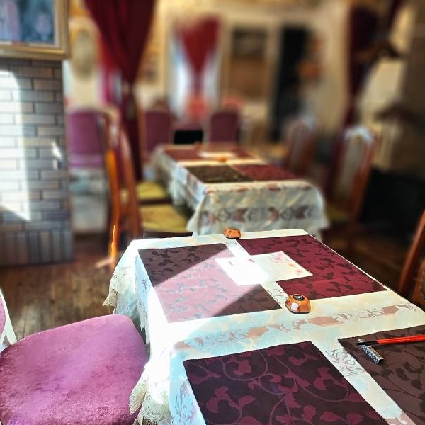 【一个奇妙的空间♪】我们对店铺的室内设计和装饰非常讲究，包括古董家具和艺术品♪主题是“创造”。在非凡的氛围中放松身心♪ (La Princesse / La Princesse / Princesse / 京都 / 河原町 / 乌丸 / 四条 / 生日 / 周年纪念 / 私人包间 / 团体约会 / 私人包间 / 时尚 / 惊喜)