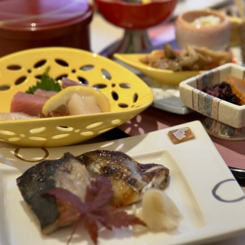 新菜單★僅限平日午餐☆巴禦膳主菜：西京味噌烤魚★附贈甜點飲料