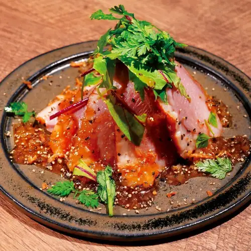 Fragrant smoked duck
