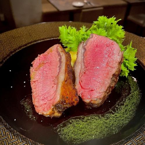 白峰産シカモモ肉のロースト　ジェノベーゼソース