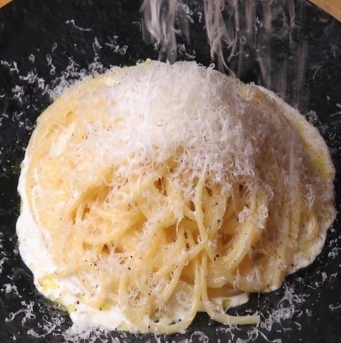 Four kinds of cheese cream sauce