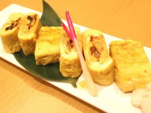 Unagi-maki (eel roll)