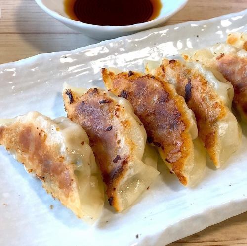 Grilled dumplings (5 pieces)