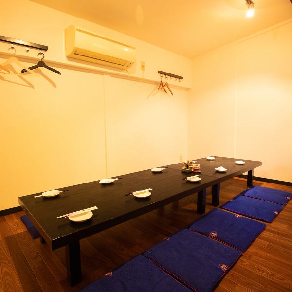 [2nd floor can be reserved for private use!] The entire 2nd floor can be reserved for private use! We can accommodate groups ranging from 25 to 40 people! We also accept reservations for groups such as company banquets, welcome parties, farewell parties, etc. Please feel free to contact us.