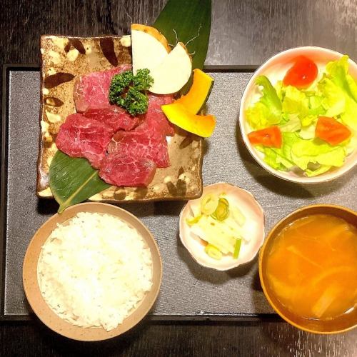 黒毛和牛赤身定食