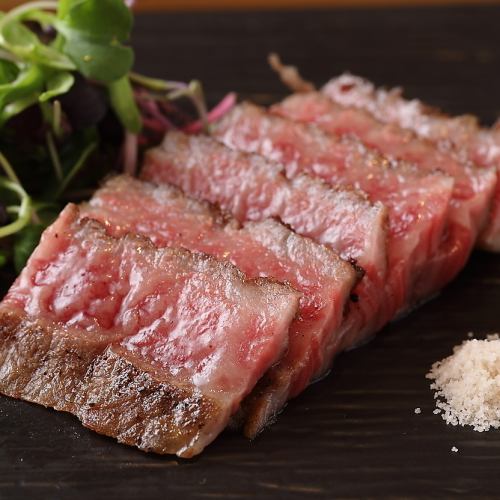 Charcoal-grilled Wagyu steak set meal