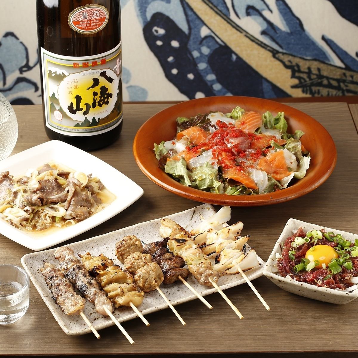 自慢の串焼き料理と多彩な日本酒を楽しめる大衆酒場♪