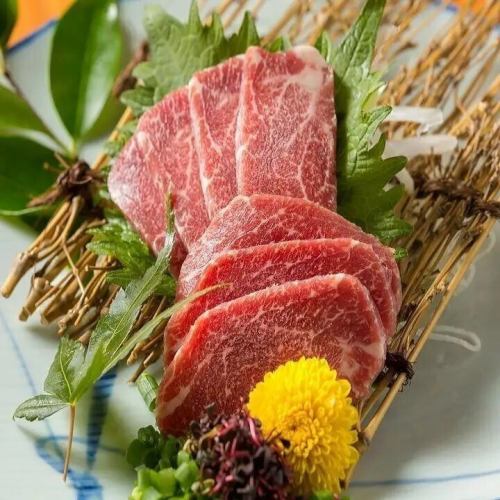 【新鮮な極上馬刺し】