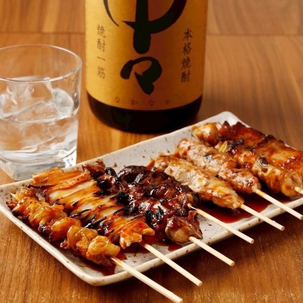 【地鶏の炭火焼き鳥】